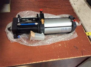 PNEUMATIC BOOSTING CYLINDER