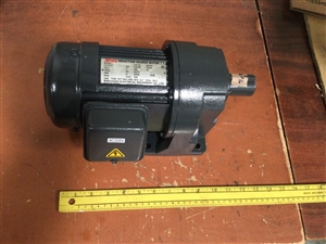 CHIP CONVEYOR MOTOR